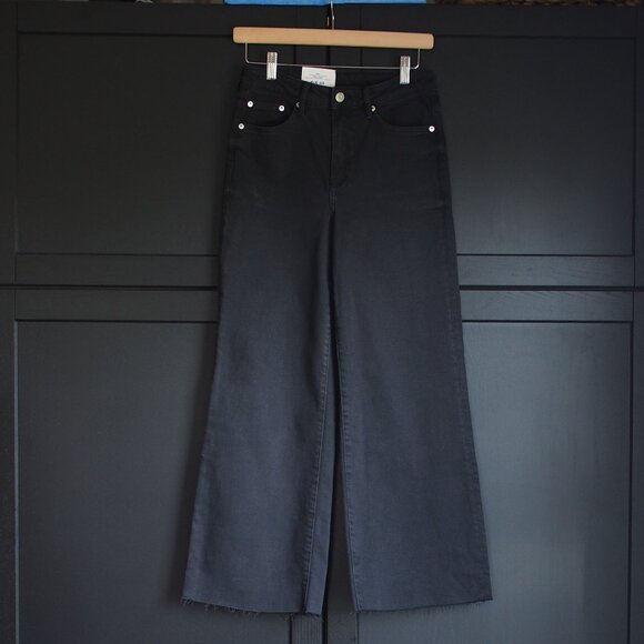H&M | NWT Wide Fit / High Waist / Ankle Length / Black Jeans - Picture 1 of 6